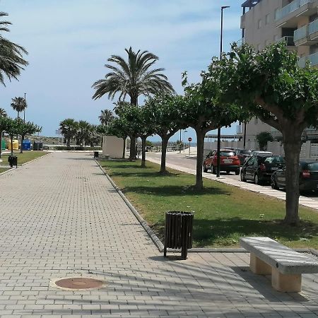 Apartamento con patio en Daimus niños y mascotas consultar Playa de Gandía Exterior foto